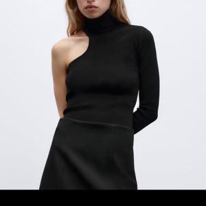 NWT NEW ZARA BLACK RIBBED KNIT CUT OUT ONE SHOULDER HIGH NECK TOP SIZE M